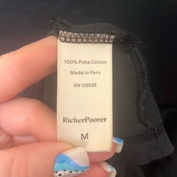 ✨Richer Poorer Crew Pocket Black Sz Medium Tee✨ - Picture 8 of 8